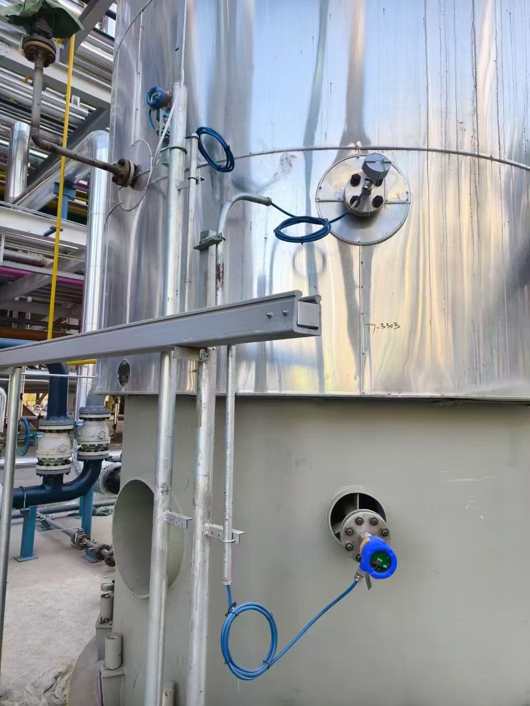 Kasus perusahaan terbaru tentang Sakelar level garpu pitch: Penjaga menyeluruh pengukuran level industri