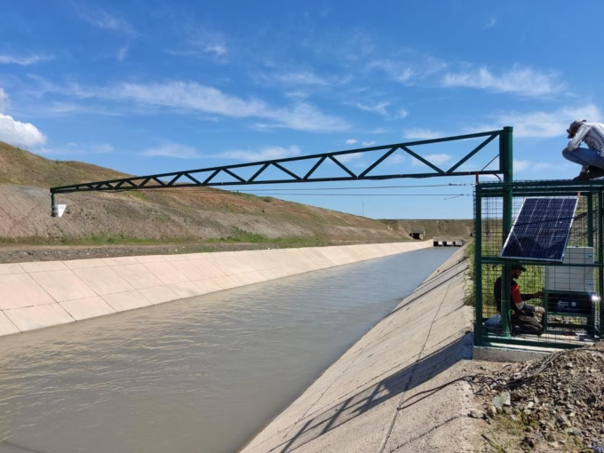 Bluetooth NYRD-901 Industrial 80GHz Radar Level Transmitter 4-20mA Output untuk Liquid Aluminium Thread Install 3